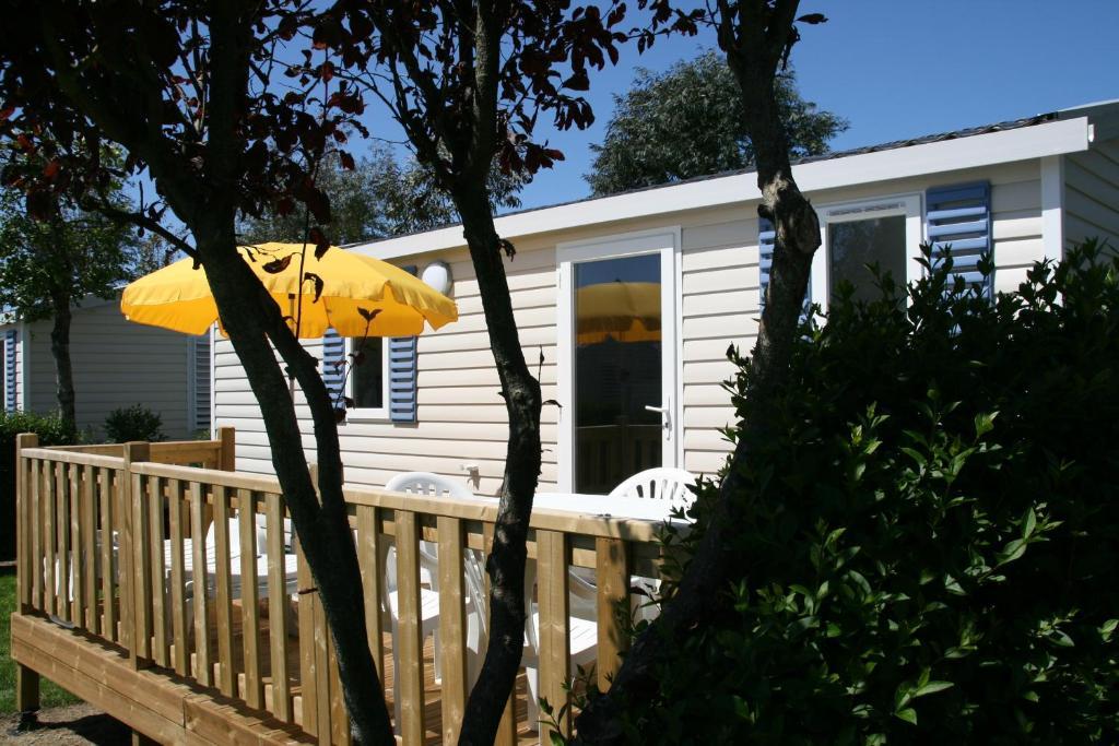Hotel Camping De La Baie La Trinité-sur-Mer Zimmer foto